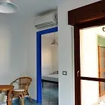 Aparthotel Flora 4*