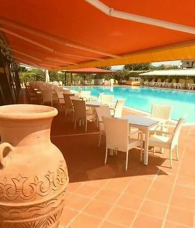 Flora 4* Paestum